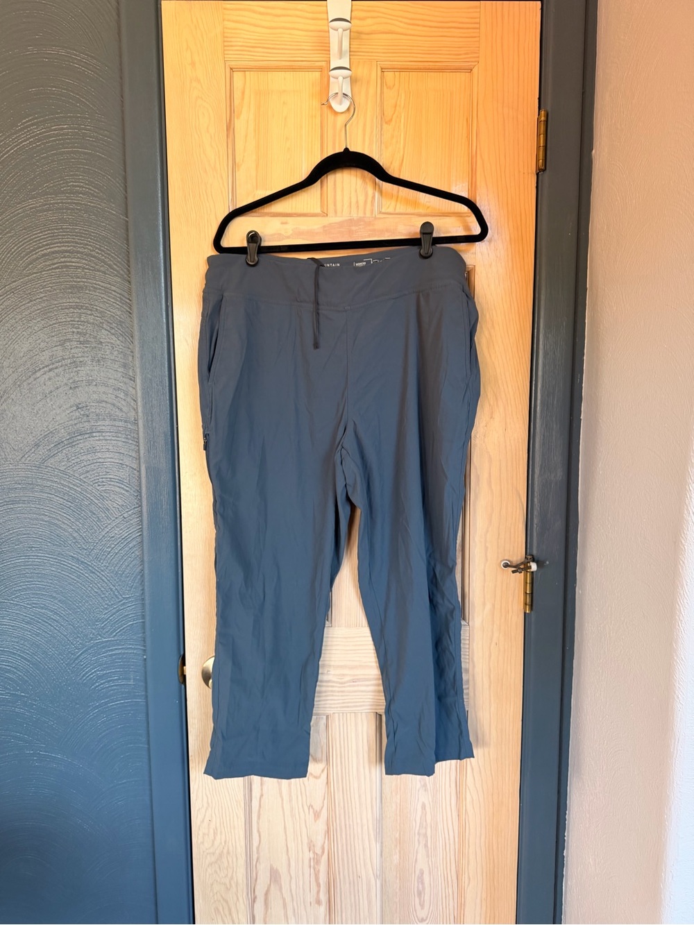 Mountain Hardwear Slate Blue Outdoor Stretch Pants
